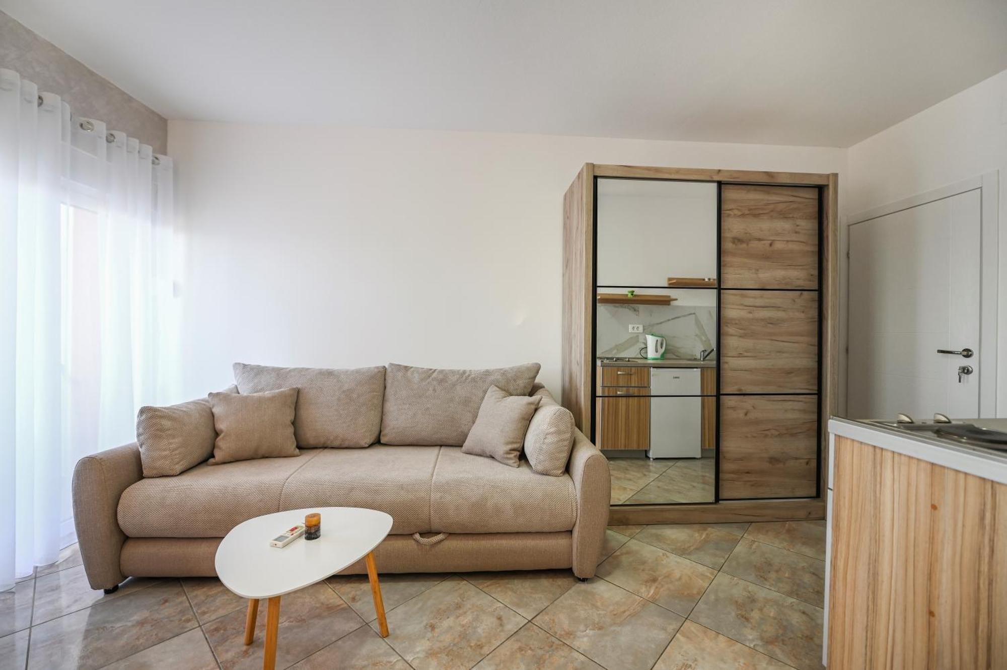 Lux Rajovic Apartament