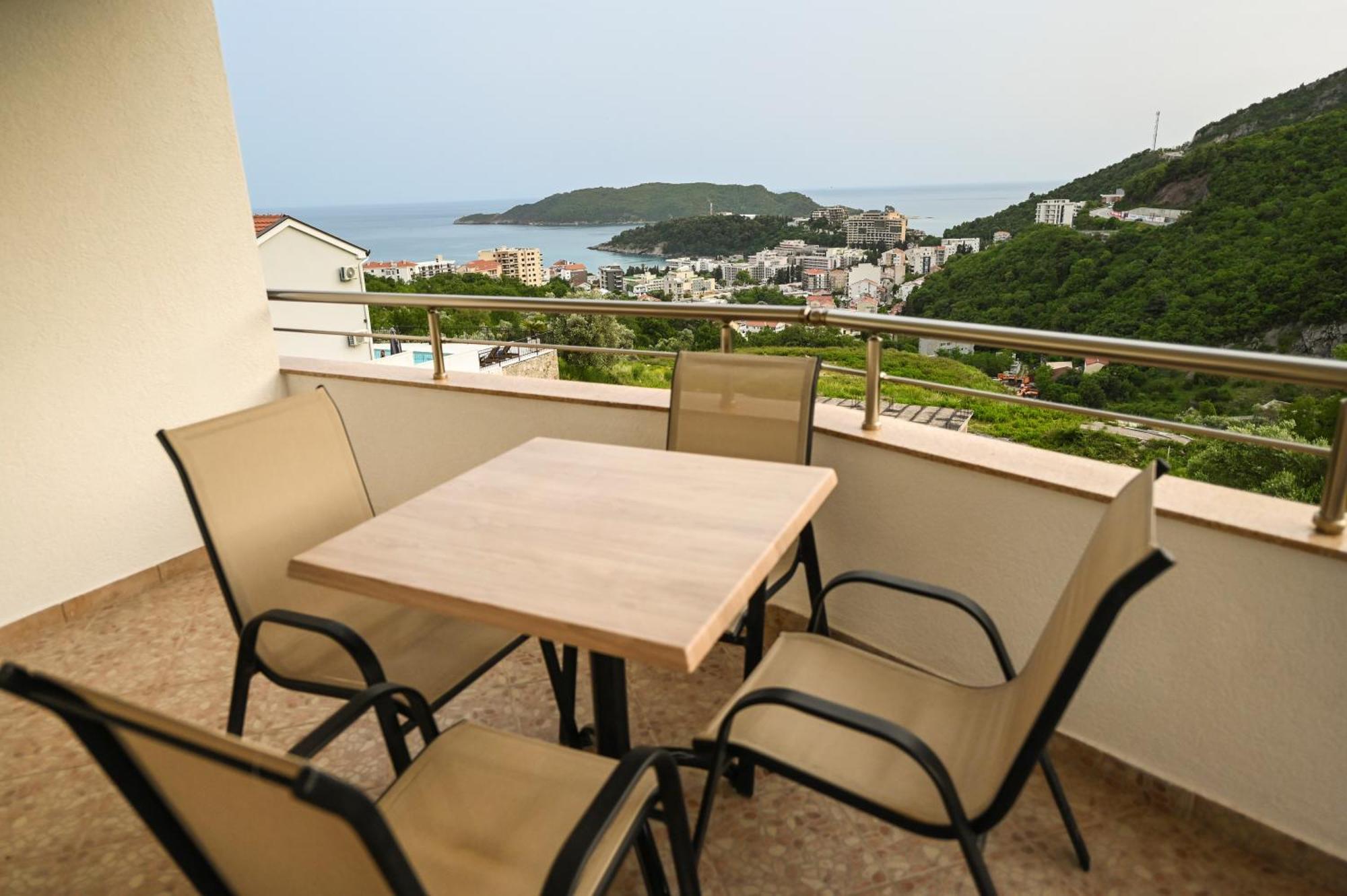 Lux Rajovic Budva